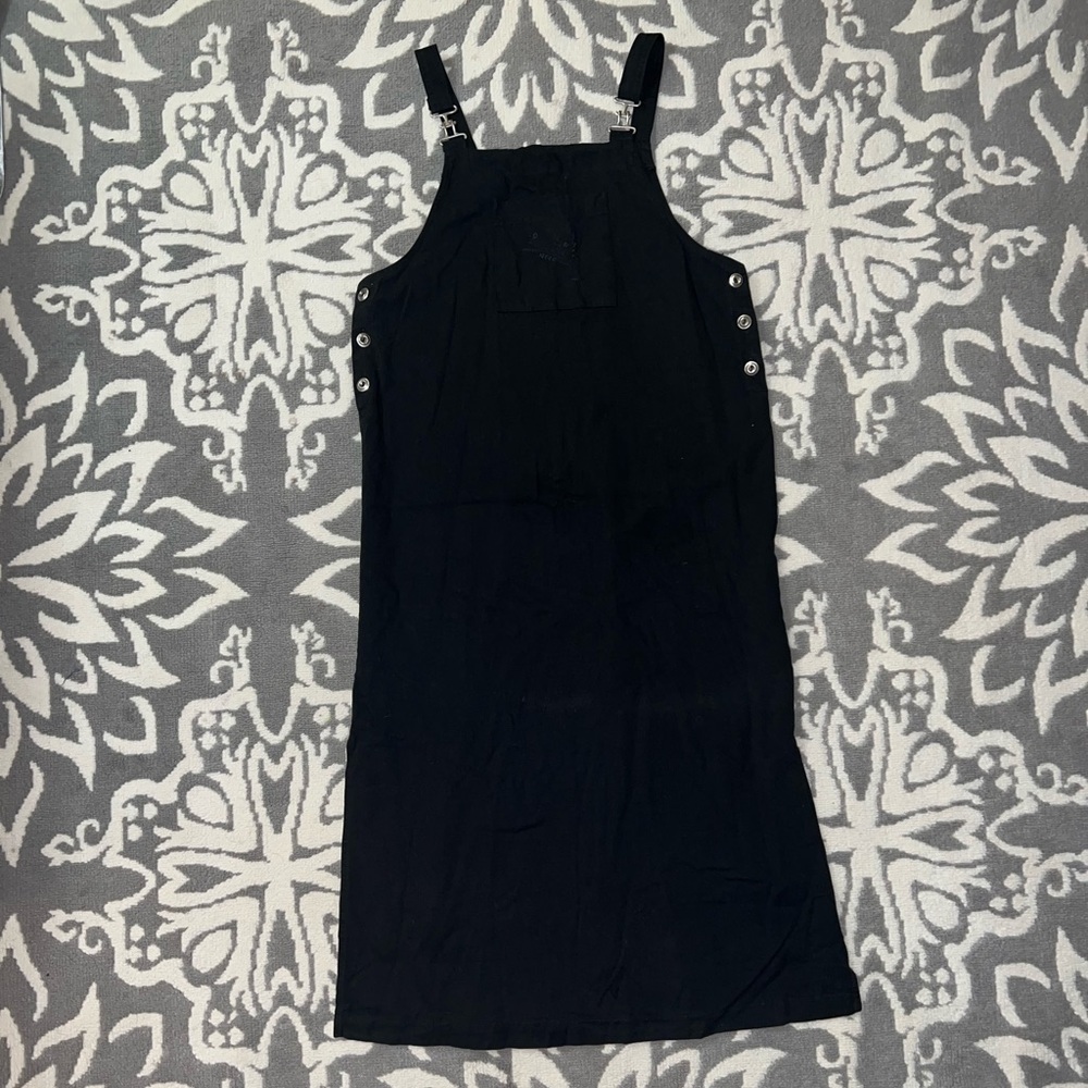Melrose Studio Petite Large Art Apron with Button Accents